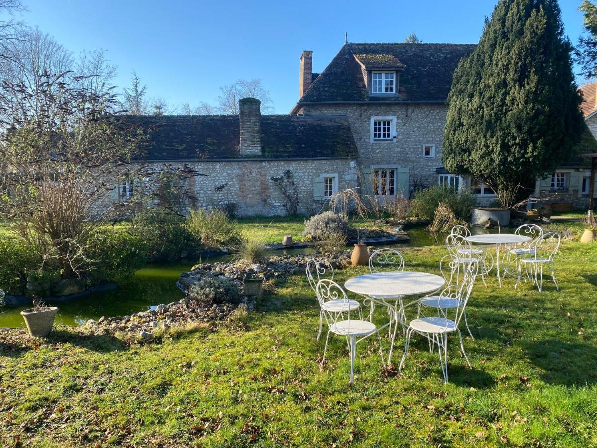 Une Vie En Rose Pressagny l'Orgueilleux Luaran gambar